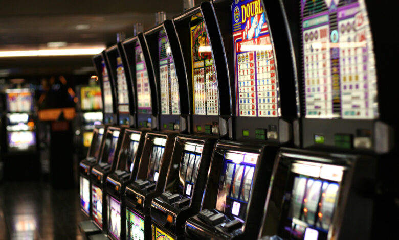 Uncover the Fun of Slot Machines: Why You Should Try Playing Slots Now